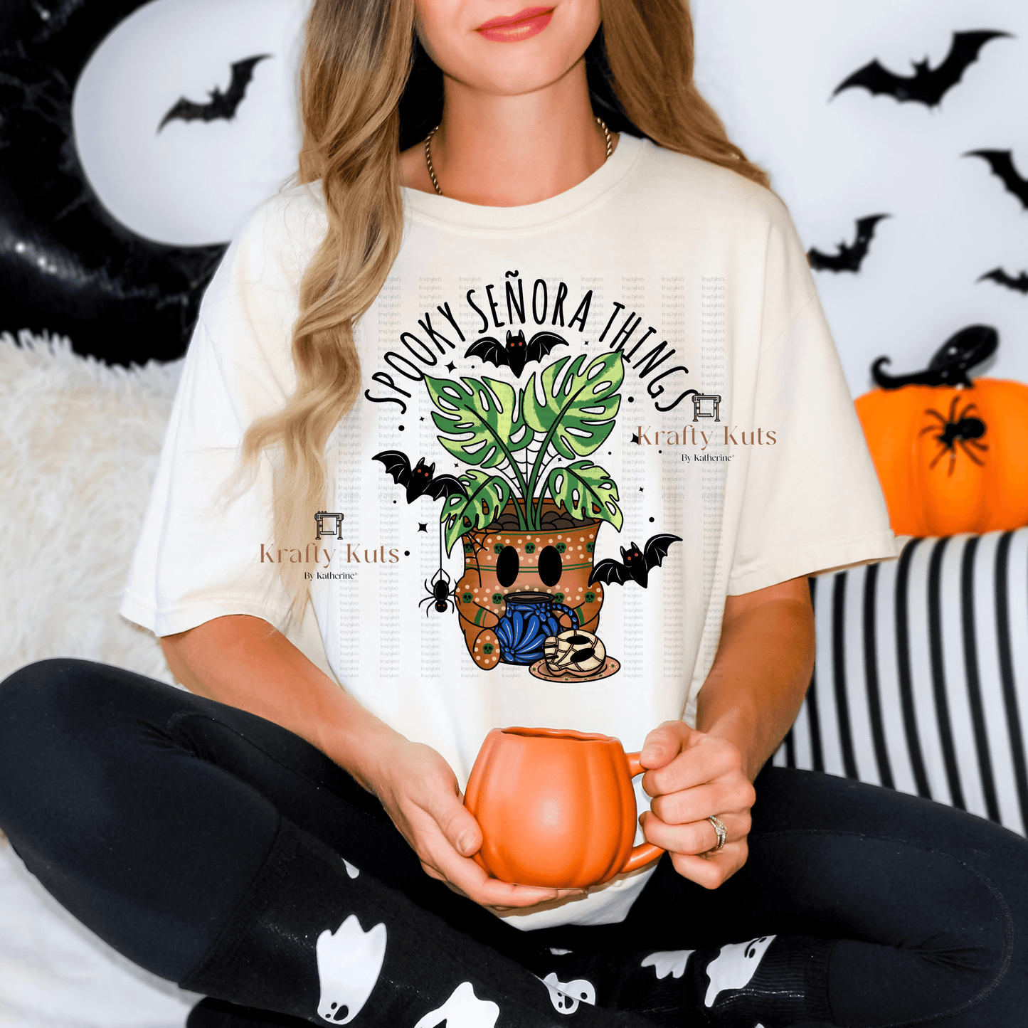 Spooky Senora Things T-shirt | Comfort Colors T-shirt | Spooky & Halloween | T-shirt | spooky T-shirt Gift | Spooky and Plants T-shirt | Tee