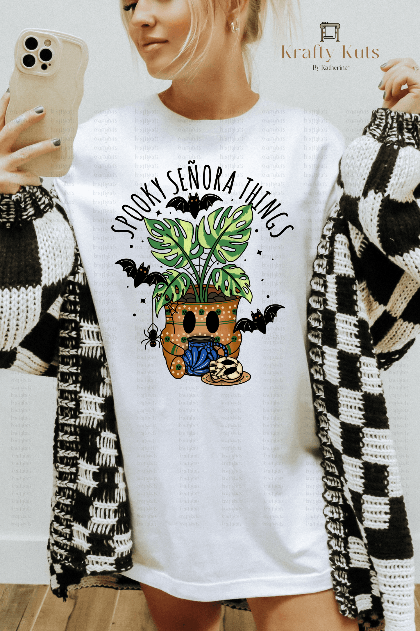 Spooky Senora Things T-shirt | Comfort Colors T-shirt | Spooky & Halloween | T-shirt | spooky T-shirt Gift | Spooky and Plants T-shirt | Tee